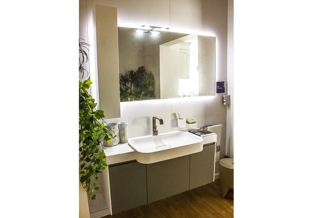 Arredo Bagno Scavolini 
Modello Rivo 